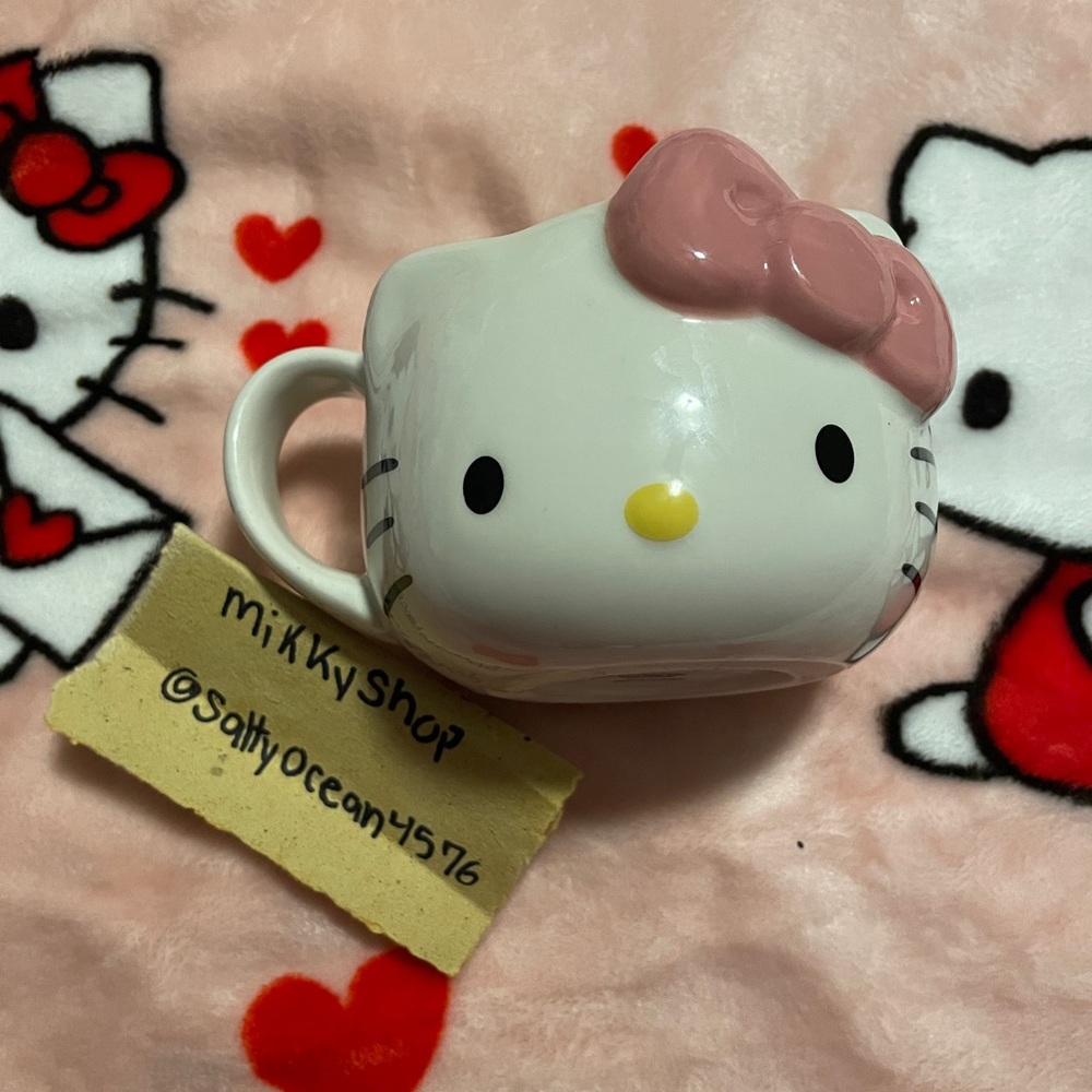 Hello kitty pink mug